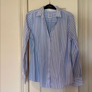 Brooks Brothers Long sleeve fitted Shirt!